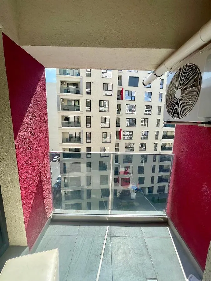 Waterfall Studio In Bükreş